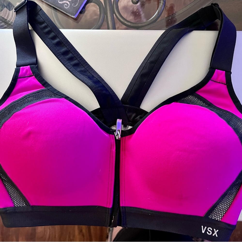 VSX Sports Bra New without tags. 34 B.